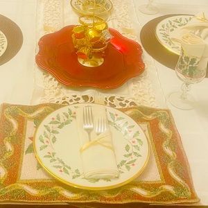 Lenox Holiday Dinner 6 Plate set Lenox Holley